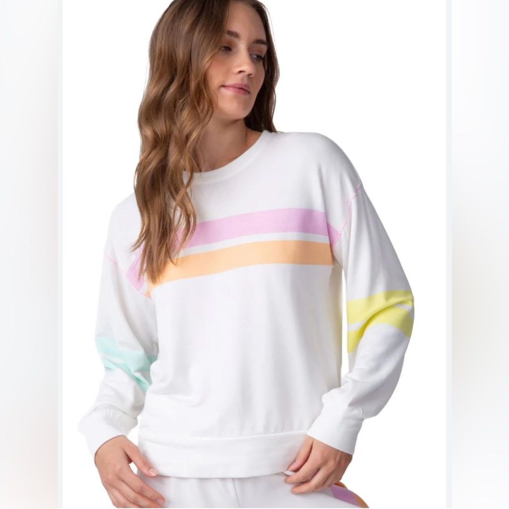 PJ Salvage Shine Bright Crew Neck
Top - Ivory